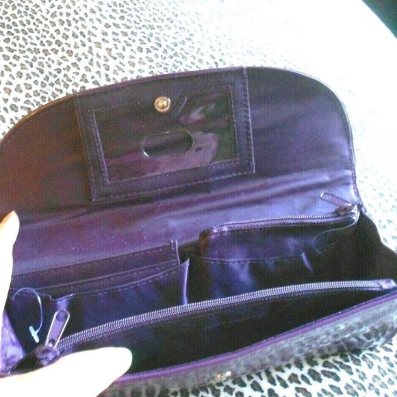 Women's Purple Vegan Faux Patent Leather Wristlet Wallet Coin Purse Clutch Zip - Picture 4 of 7